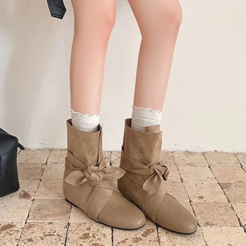 Street Fashion Rome 2026 - 2026 Autumn Bow Knot Women Short