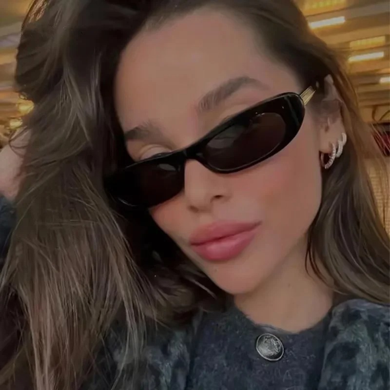 New Retro Oval Frame Sunglasse - Street Fashion Shoot recension och pris