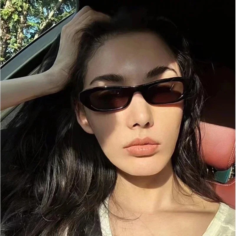New Retro Oval Frame Sunglasse - Street Fashion Shoot recension och pris