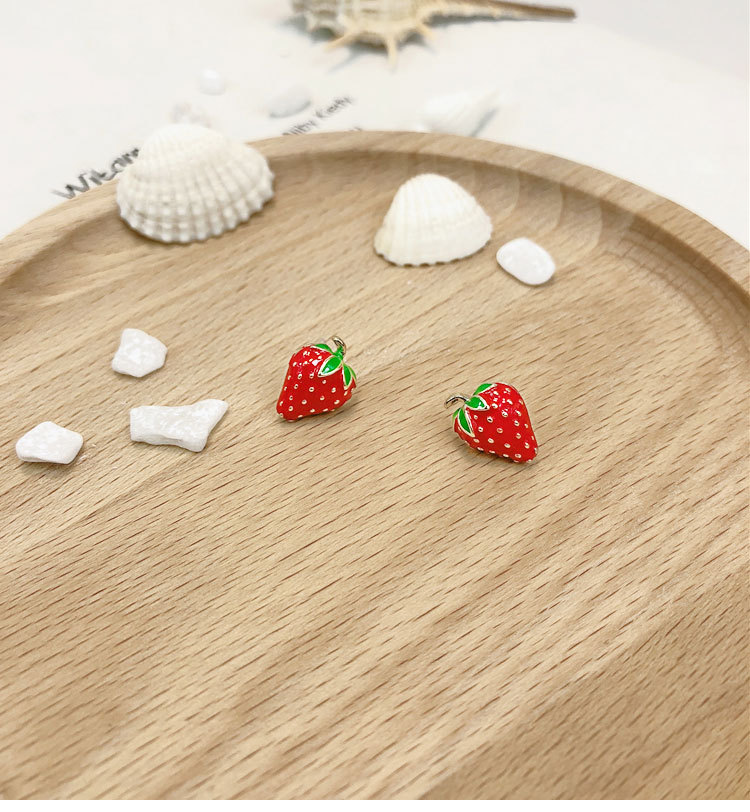 Acrylic Strawberry Earrings Fa - Street Fashion Shoot recension och pris