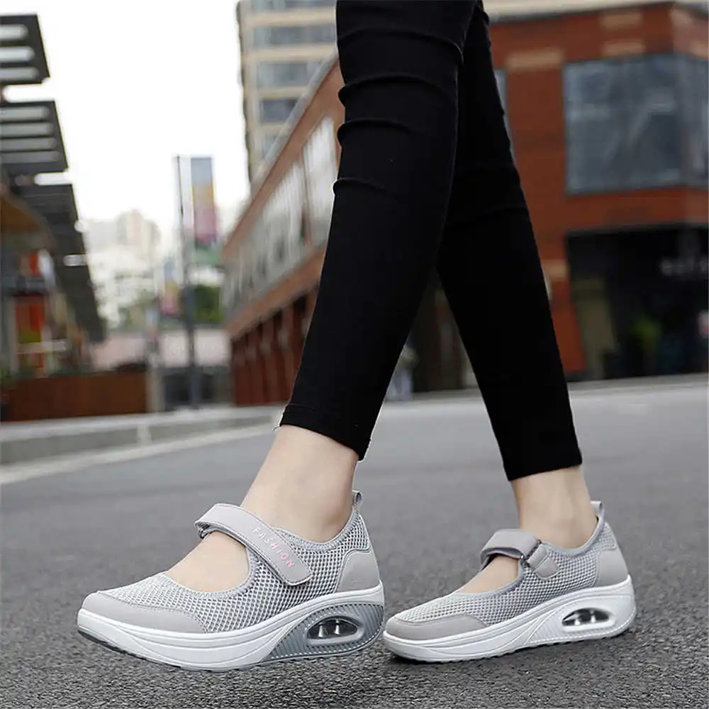 36-41 Demi-season Colored Snea - Guangzhou Street Fashion recension och pris